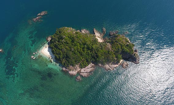 Lima Kechil dive site